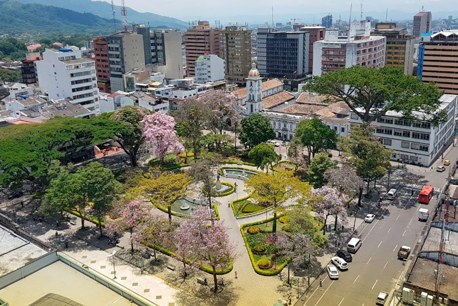 Nueva sede en Ibagué, ciudad musical de Colombia.